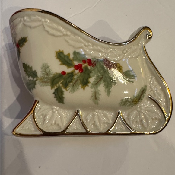 MIKASA Candleholders Holiday Bloom FK026 Poinsettias & Holly (2 sold separately) - Picture 11 of 14